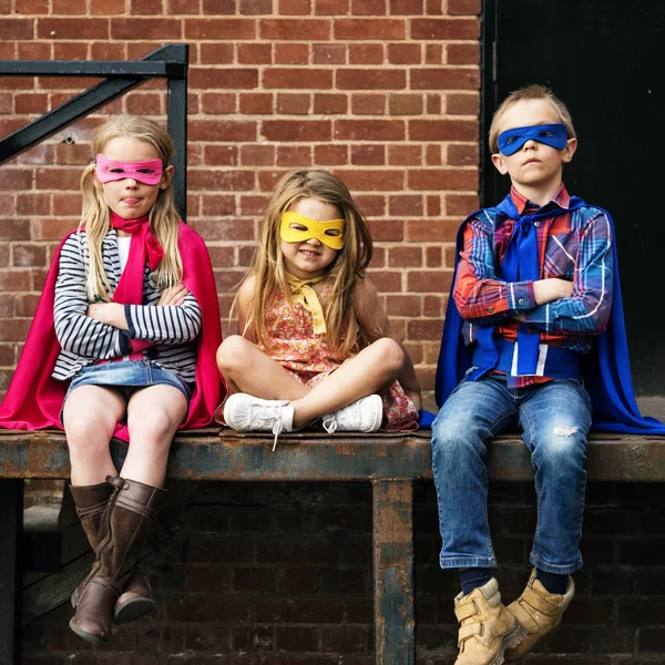 Super eroi Copiii se distrează — Fotografie, imagine de stoc