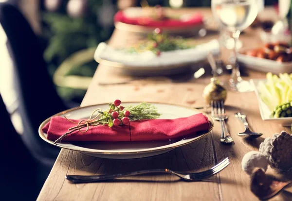 Festtafel für Weihnachten — Stockfoto