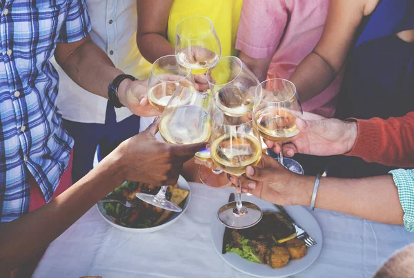 Grupo de pessoas em festa — Fotografia de Stock