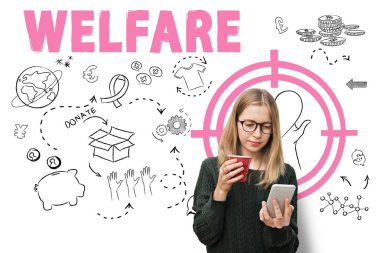 smartphone ve kırmızı Kupası kızla