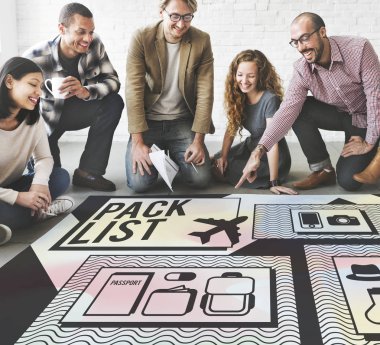 tasarımcılar poster ile çalışma 