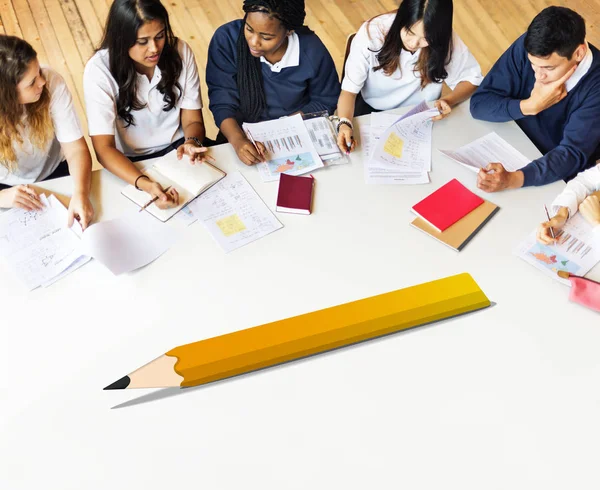 Diversiteit groep studenten — Stockfoto