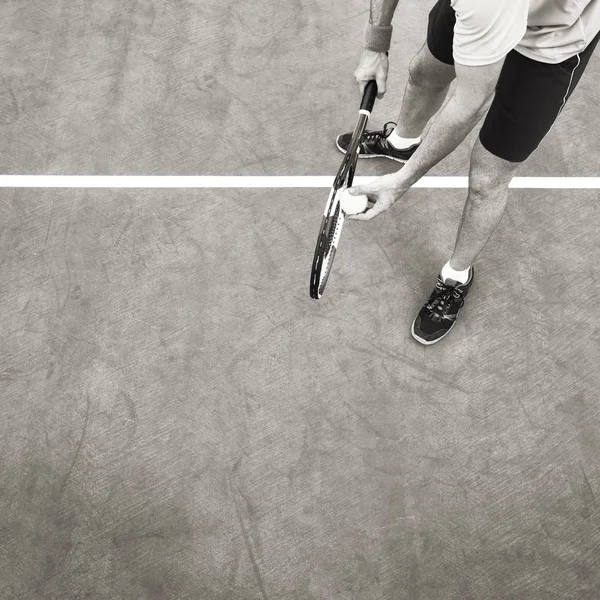 Παίκτης στο γήπεδο τένις — Φωτογραφία Αρχείου