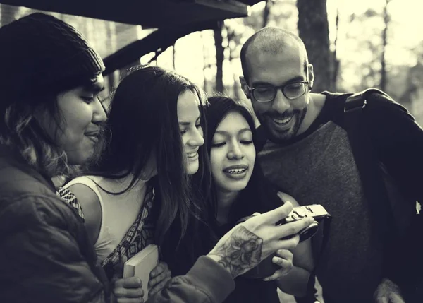 Young Friends Travelers with Camera — Stok Foto