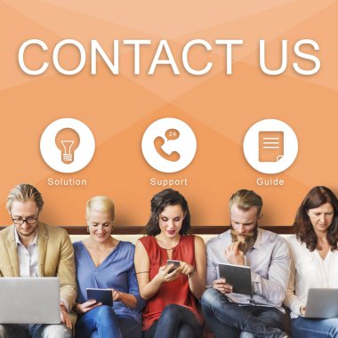 farklı aygıtlar kullanan kişiler