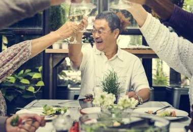 Emekli kıdemli buluşmak