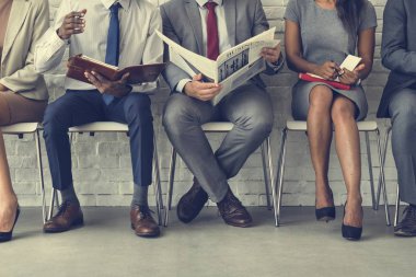 İş adamları toplantı bekliyor.