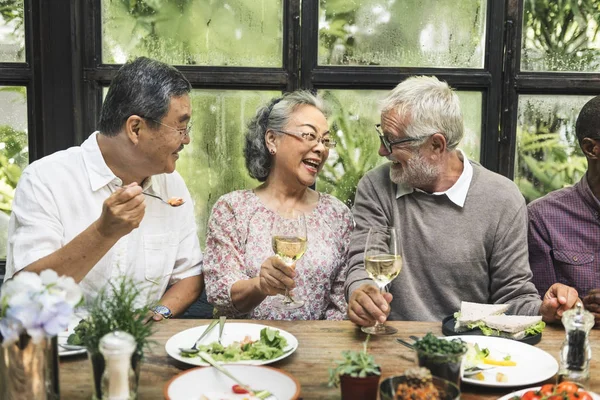 Jubilación de Mayores Reúnete — Foto de Stock