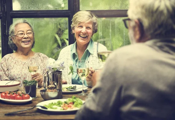 Senior Retirement Meet up — Stock Photo, Image