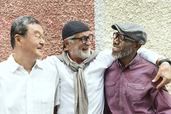 Maiores homens têm Discussão — Fotografia de Stock