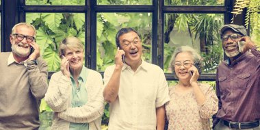 Emeklilik kullanarak dijital cihazlar