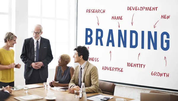 Ofiste çalışan iş ekibi.