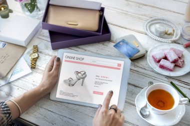 Internet dijital bağlantı ağ kavramı alışveriş