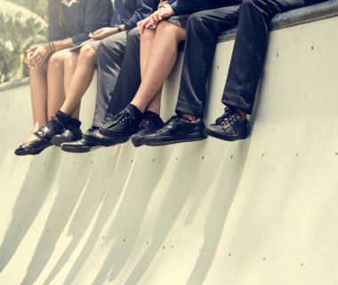 Öğrenciler bacaklar ve bilgi kavramı