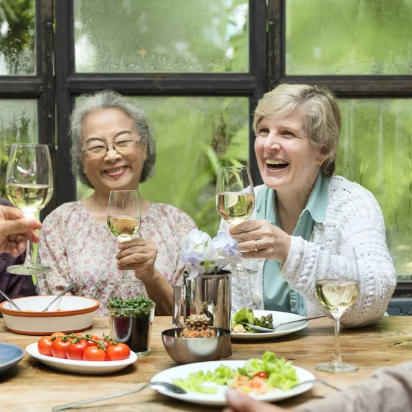 Senior Retirement Meet up — Stock Photo, Image