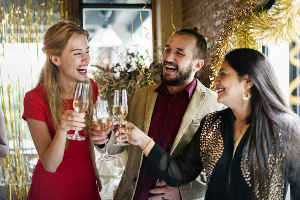 Amigos en el concepto de fiesta — Foto de Stock