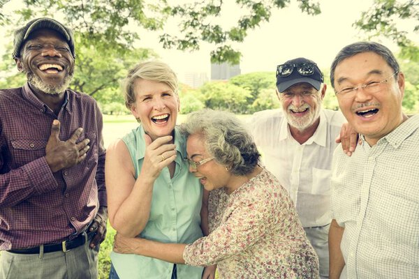 Разные старшие друзья
