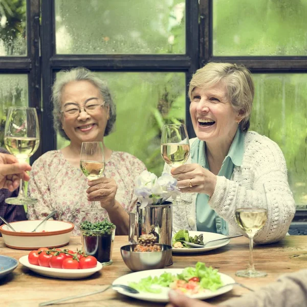 Senior pensioen ontmoeten — Stockfoto