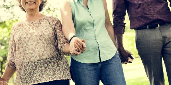 Senior Friends have fun at park — Stock Photo, Image