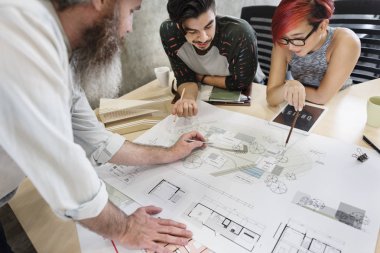 Tasarımcılar Studio planı ile çalışma