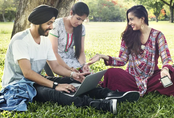 Beautiful Indian friends outdoors — Stock Photo, Image