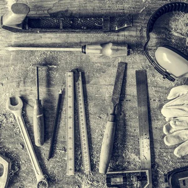 Houtbewerking tools in de werkplaats — Stockfoto