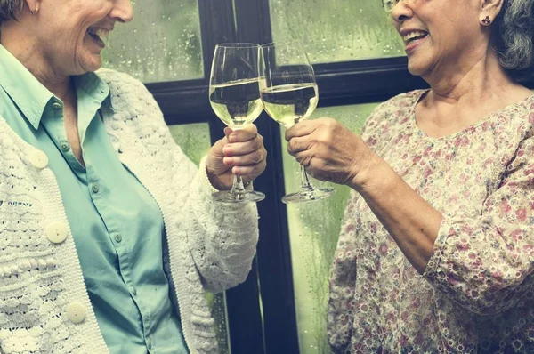 Emekli kıdemli buluşmak