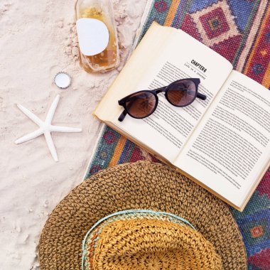 Kitap ürpertiyle Beach 