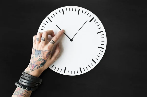 Χέρι-τατουάζ με ρολόι — Φωτογραφία Αρχείου