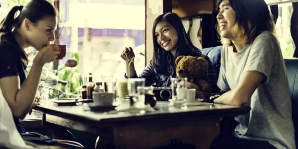 People Drinking Coffee — Stock Photo, Image