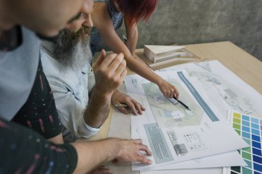 Tasarımcılar Studio planı ile çalışma