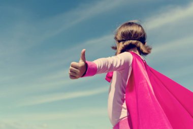 süper kahraman küçük kız