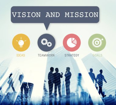 İş adamları birlikte çalışıyor.