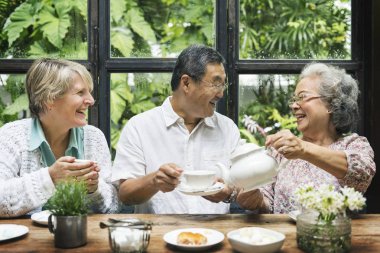 Emekli kıdemli buluşmak