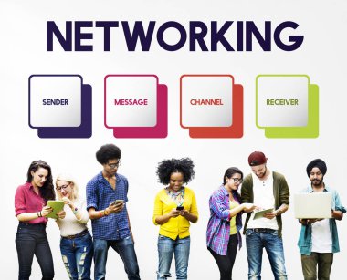 Farklı devisces kullanan öğrenciler