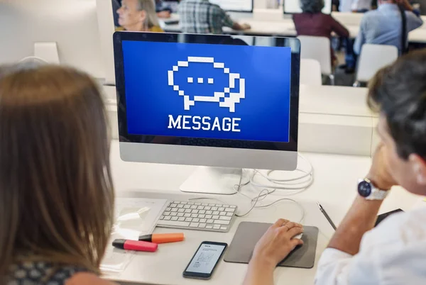 People using computer in class — Stock Photo, Image