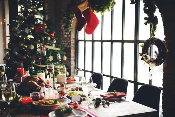축제 크리스마스 테이블 — 스톡 사진