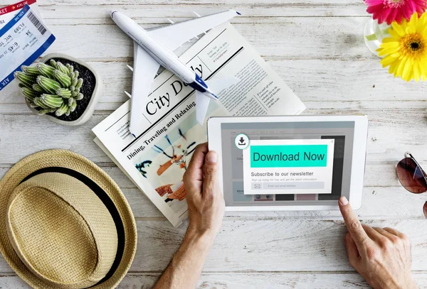 Dijital tablet ellerinde