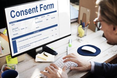 bilgisayarla çalışma iş adamı