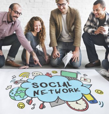 tasarımcılar poster ile çalışma 