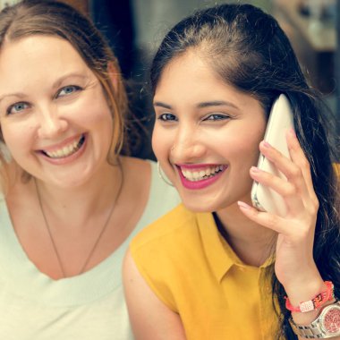 kafede vakit arkadaşlar