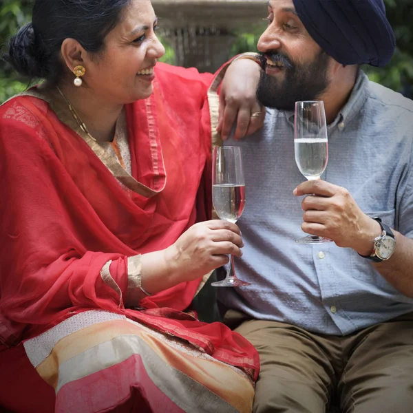 India pareja en el amor — Foto de Stock