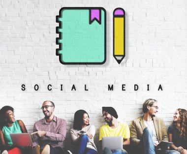 çeşitlilik arkadaşlar duvarının yakınında 