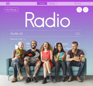 insanlar oturur koltukta cihazlar ile 