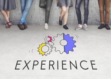 tuğla duvar bacaklara insanlar