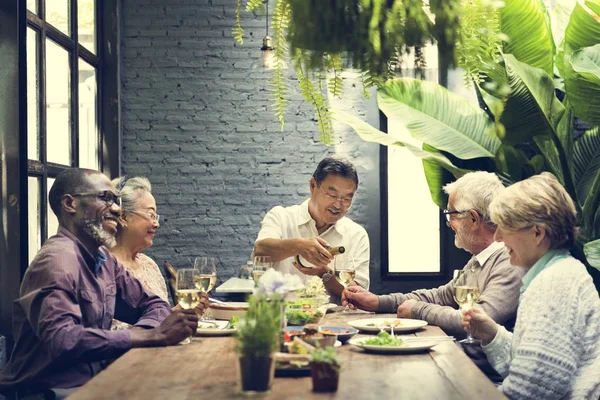 集团的高级退休 Meetup — 图库照片