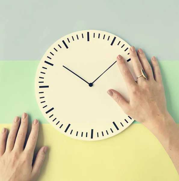 Clock Time and Puntual Circle — Stock Photo, Image