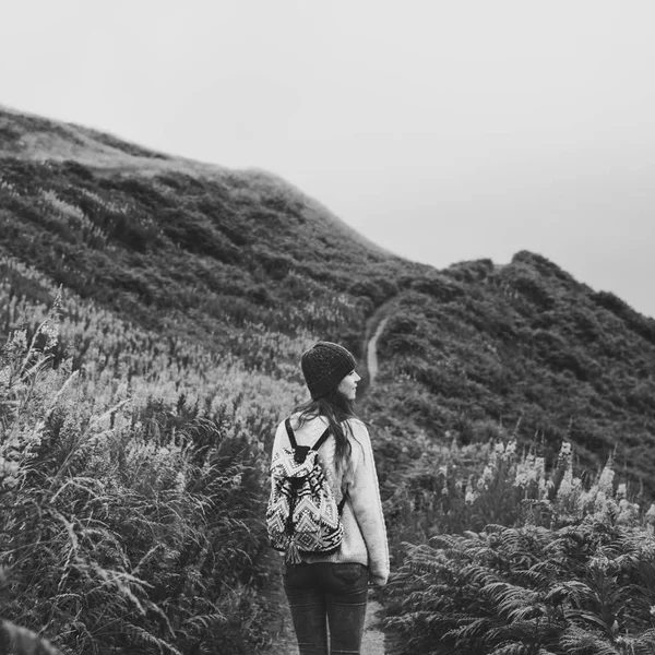 Joven mujer sonriendo —  Fotos de Stock