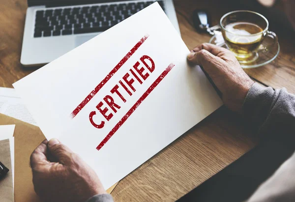 Man holding paper — Stock Photo, Image