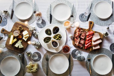 Tablo lokantada yemek ile servis